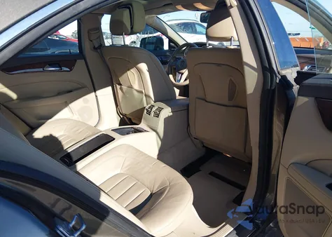 2012 Mercedes-Benz Cls 550 z USA, uszkodzony, nr VIN WDDLJ7DB2CA033651